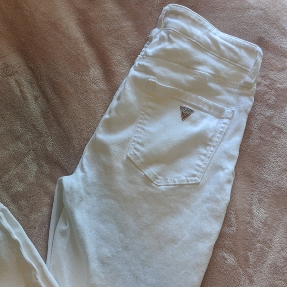 Guess Jeans - Picture 1 of 4
